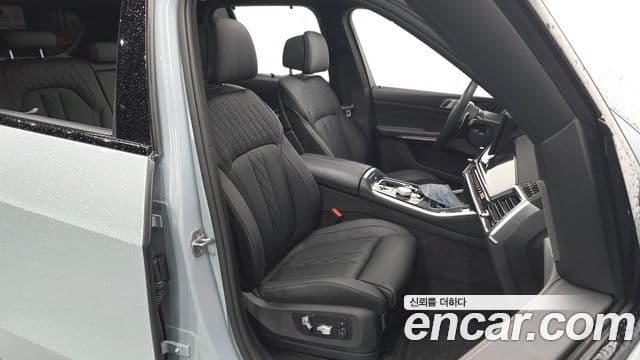 BMW X5 2025 — Photo 30/37