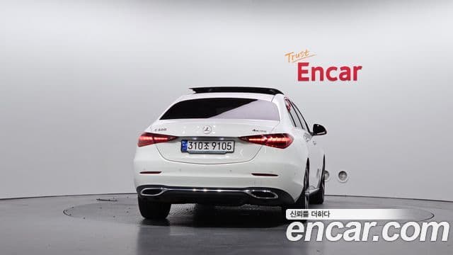 Mercedes-Benz C-Class 2023 — ფოტო 4/20