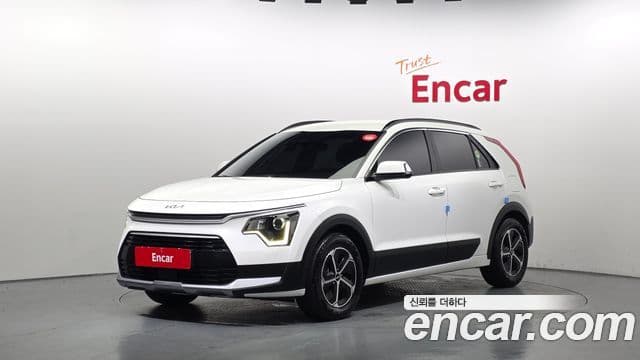 Kia Niro 2022 — Şəkil 8/35