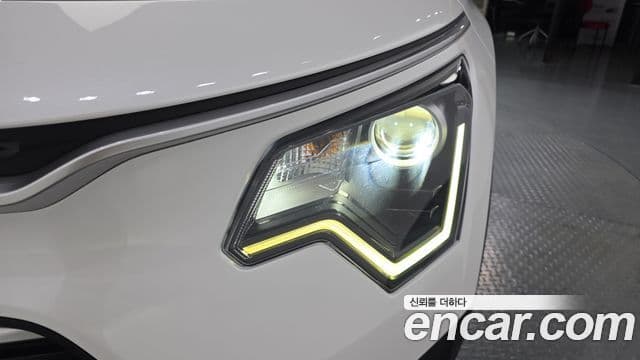 Kia Niro 2022 — Şəkil 7/35