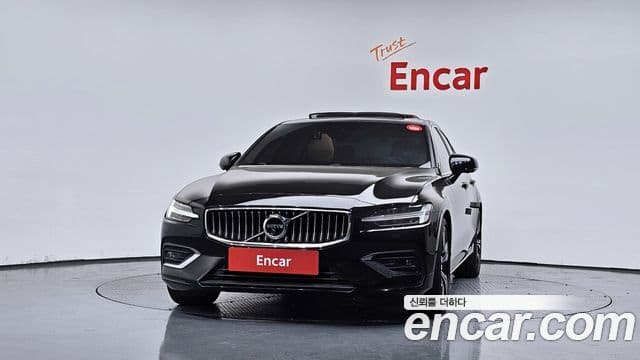 Volvo S60 2020 — Photo 13/20