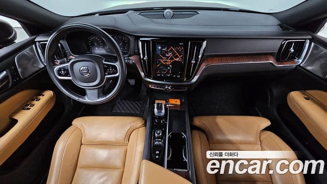 Volvo S60 2020 — Photo 10/20
