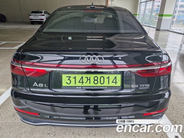 Audi A8 2023 — ფოტო 1/4