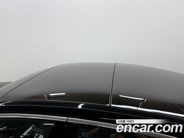 Audi A8 2023 — Photo 10/20