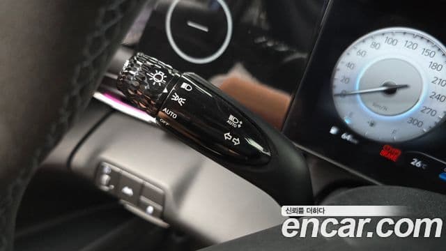 Hyundai The New Avante Hybrid 2022 — Photo 8/35