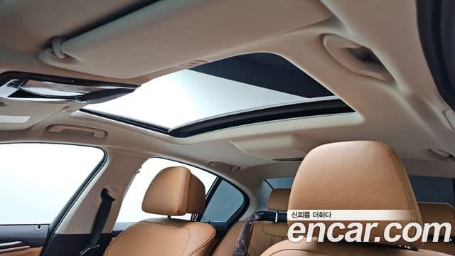 BMW 5 Series 2021 — ფოტო 18/20