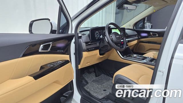 Kia Carnival 2023 — Şəkil 10/20