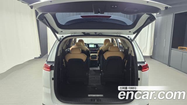 Kia Carnival 2023 — Şəkil 20/20