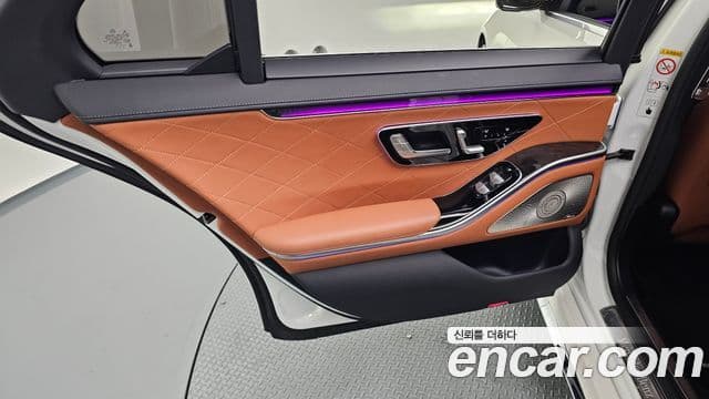 Mercedes-Benz S-Class 2021 — Photo 29/32