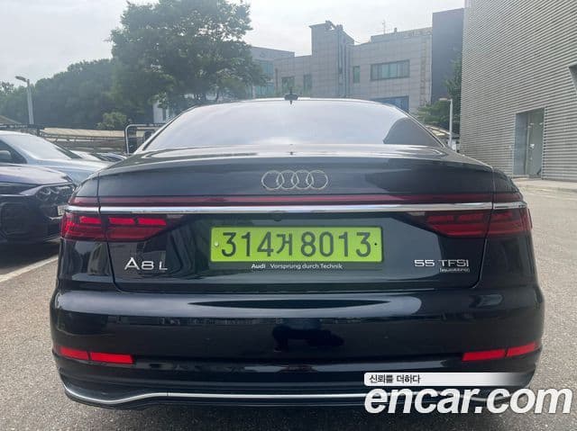 Audi A8 2023 — ფოტო 3/20