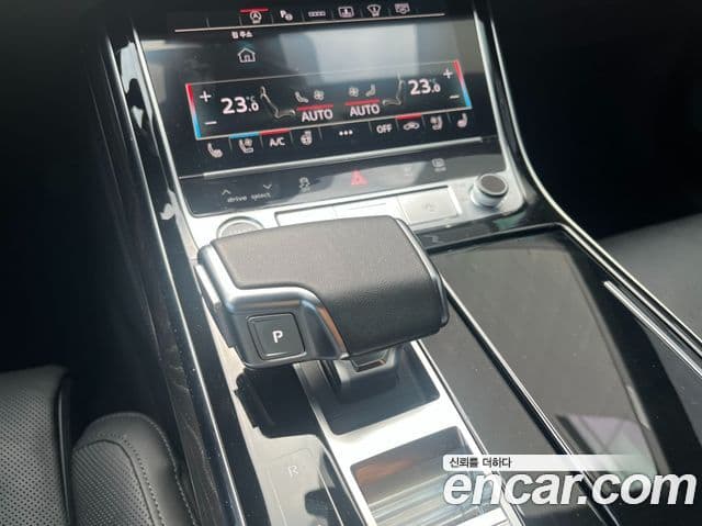 Audi A8 2023 — ფოტო 7/20