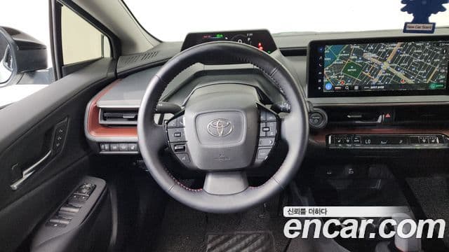 Toyota Prius 2024 — Şəkil 13/20
