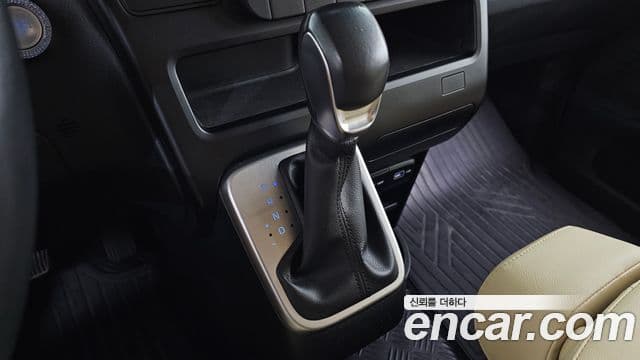 Hyundai Staria 2021 — Фото 9/20