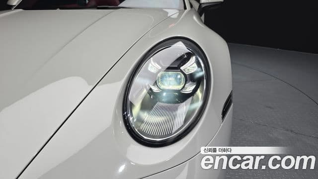 Porsche 911 2024 — Photo 26/31