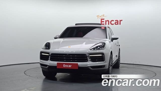 Porsche Cayenne 2021 — ფოტო 3/20