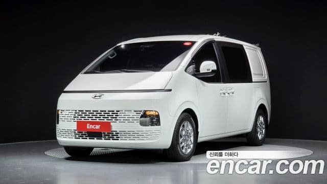 Hyundai Staria 2022 — ფოტო 1/20