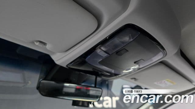 Hyundai Staria 2022 — ფოტო 18/20