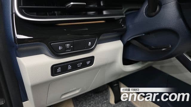 Kia Carnival 2025 — Şəkil 29/34