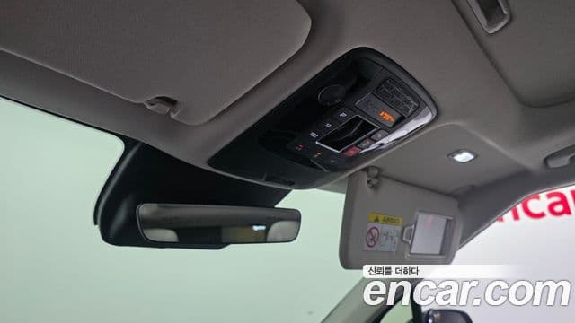 Kia Carnival 2025 — Şəkil 9/34