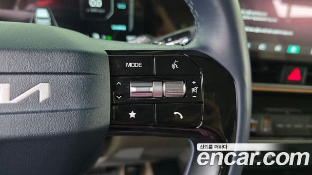 Kia Carnival 2025 — Şəkil 20/34