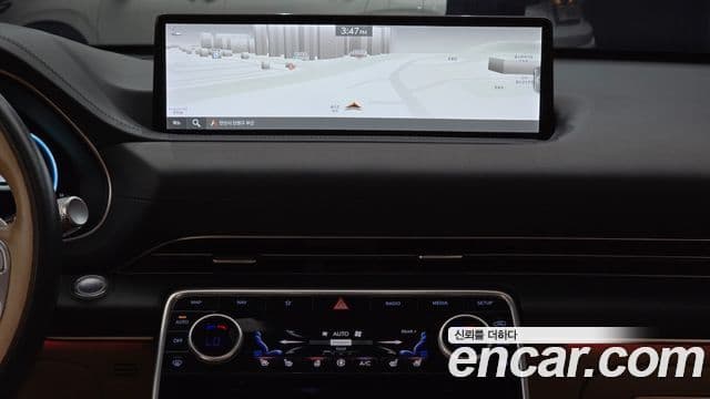 Genesis GV80 2021 — ფოტო 13/20