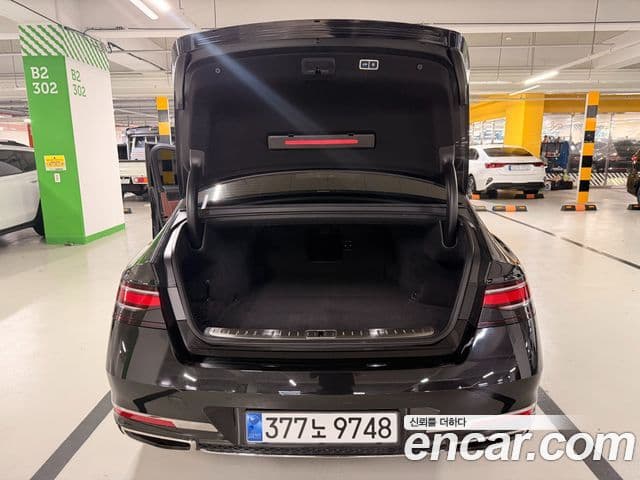 Genesis G90 2022 — ფოტო 17/20