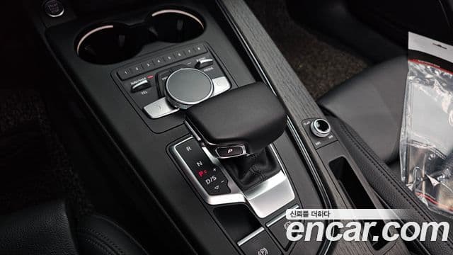 Audi A4 2018 — ფოტო 9/20