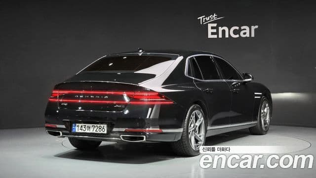 Genesis G90 2022 — Şəkil 2/20