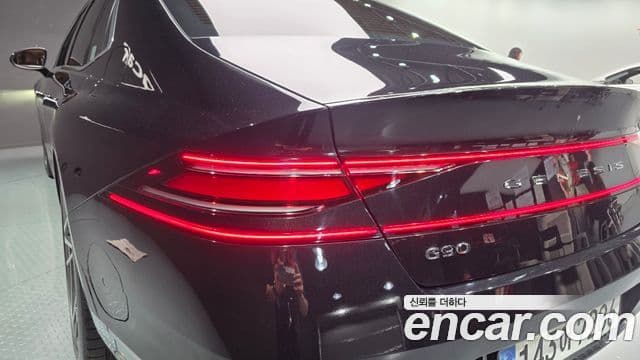 Genesis G90 2022 — Photo 2/34