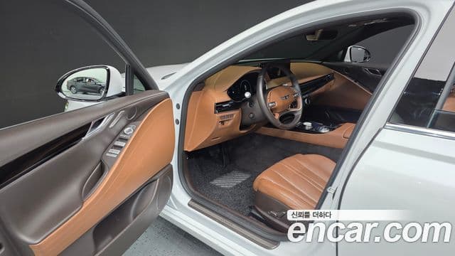Genesis Electrified G80 2023 — ფოტო 10/20
