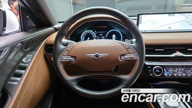 Genesis Electrified G80 2023 — ფოტო 15/20