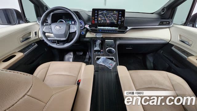 Toyota Sienna 2022 — Фото 7/20