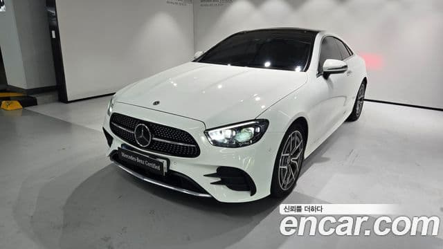 Mercedes-Benz E-Class 2022 — ფოტო 20/20