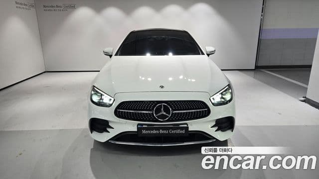 Mercedes-Benz E-Class 2022 — ფოტო 5/20