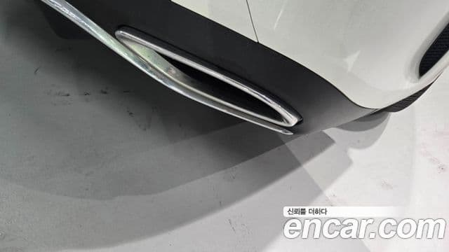Mercedes-Benz E-Class 2022 — ფოტო 10/20