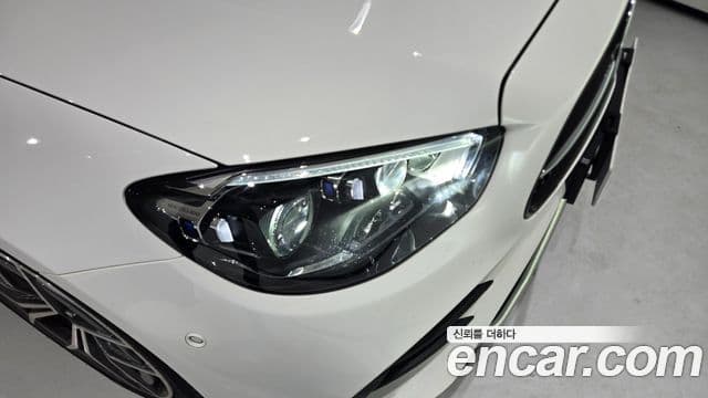 Mercedes-Benz E-Class 2022 — ფოტო 11/20