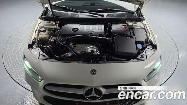 Mercedes-Benz A-Class 2021 — Photo 12/30