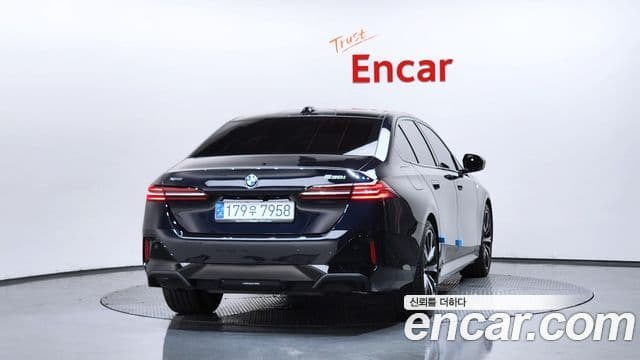 BMW 5 Series 2024 — Şəkil 4/20