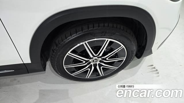 Mercedes-Benz EQB 2025 — ფოტო 10/20