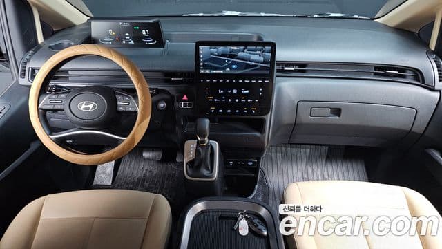 Hyundai Staria 2025 — Фото 9/20