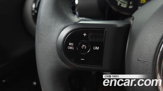 Mini Cooper Clubman 2021 — ფოტო 19/20