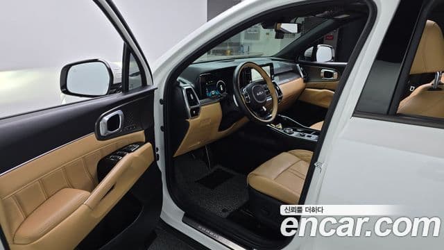 Kia Sorento 2023 — ფოტო 10/20