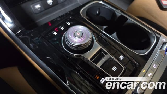 Kia Carnival 2023 — Şəkil 9/20
