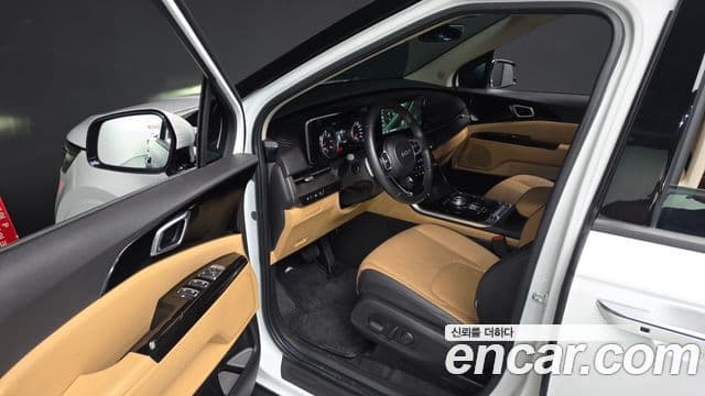 Kia Carnival 2023 — Şəkil 10/20