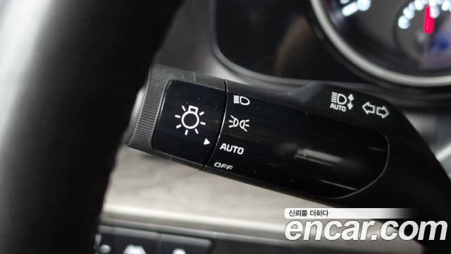 Kia Carnival 2023 — Şəkil 15/20