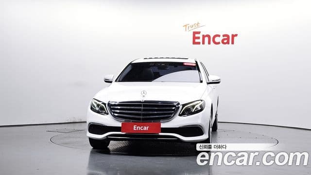Mercedes-Benz E-Class 2019 — ფოტო 3/20