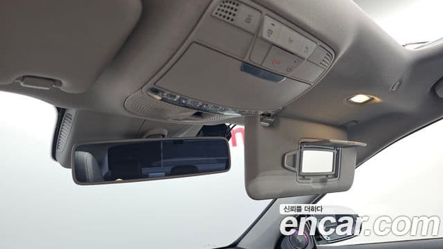 Mercedes-Benz E-Class 2019 — ფოტო 20/20