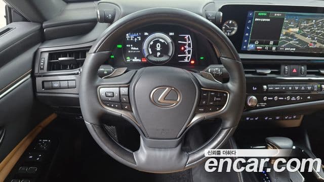 Lexus ES300h 2023 — Şəkil 12/20
