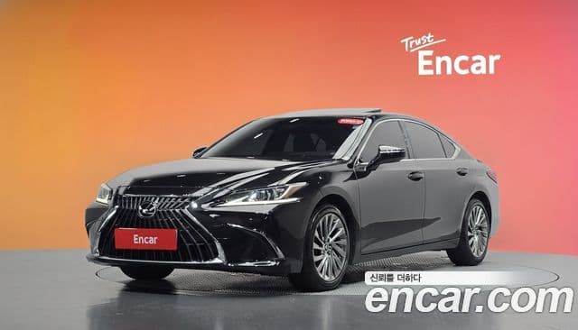 Lexus ES300h 2023 — Şəkil 1/20