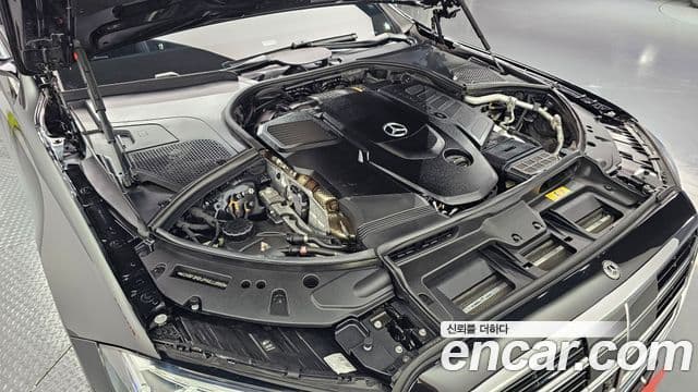 Mercedes-Benz S-Class 2023 — ფოტო 6/20